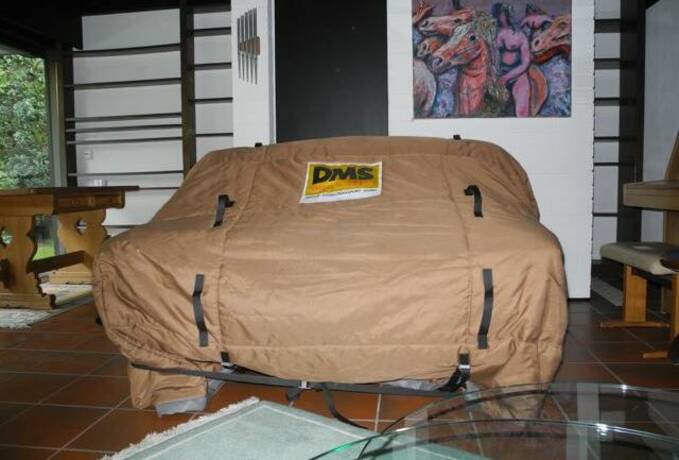 Verpacktes Sofa