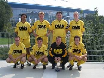 Umzugshelfer mit DMS-Logo Umzugshelfer mit DMS-Logo